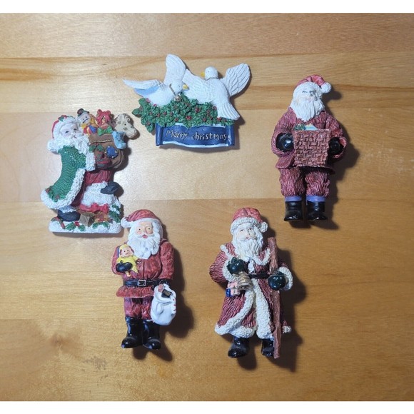 Vintage Assorted Christmas Small Magents 15 Pcs Lot Santa Doves Holiday Presents - Picture 6 of 7